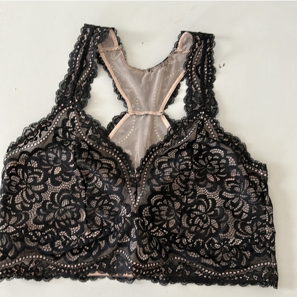 Racetrack Nylon Lace Bralette - Picture 2 of 5